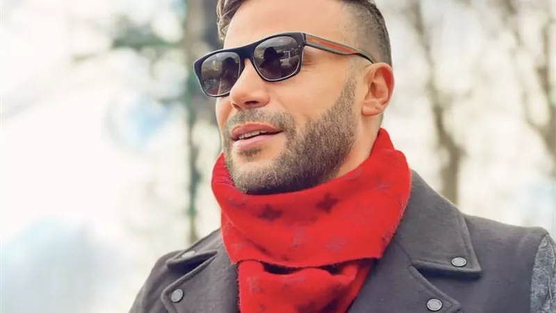 محمد إمام يشعل حماس جمهوره قبل عرض «شمس الزناتي - البداية» 