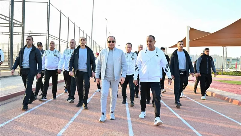 الرئيس السيسى يتفقد الأكاديمية العسكرية ويحث الطلبة على التفانى