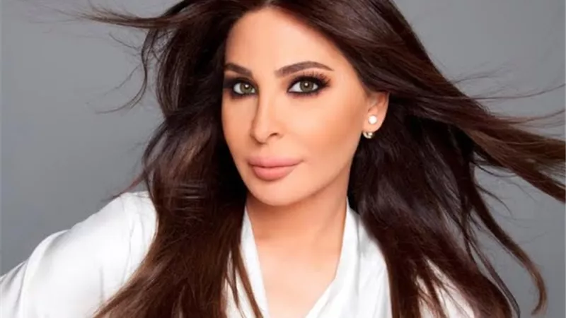 إليسا تتصدر التريند بعد تصرفها الغريب تجاه الإعلاميين.. ما القصة؟