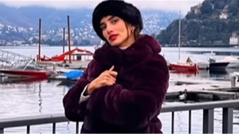 زينة تستمتع بالصقيع الأوروبي في سويسرا وتوجه رسالة لجمهورها 