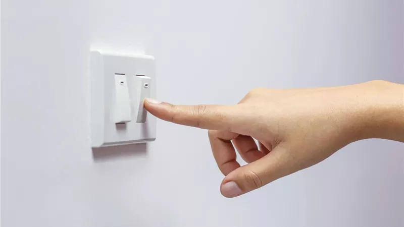 علشان متقوليش معرفش.. 6 أخطاء شائعة تؤدي إلى ارتفاع فواتير الكهرباء