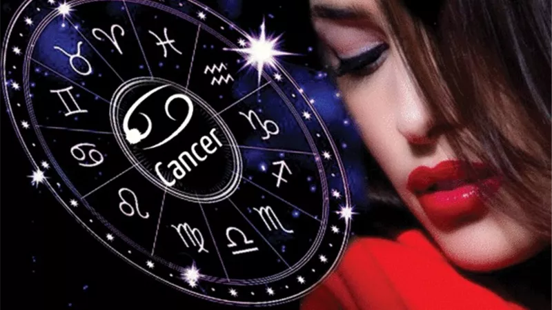 بين شباك الفضول والعزلة.. صفات ومميزات أنثي السرطان 