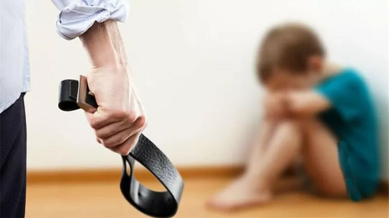 تفسير حلم ضرب طفل صغير في المنام