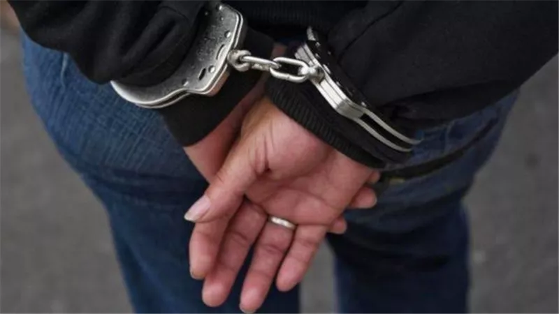 فتاة تقتل شقيقها في أوسيم لسبب صادم 