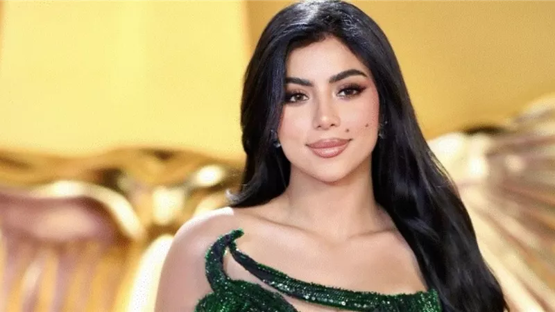 كارولين عزمي تستعرض إطلالتها في Joy Awards.. والجمهور يعلق: ملكة الجمال