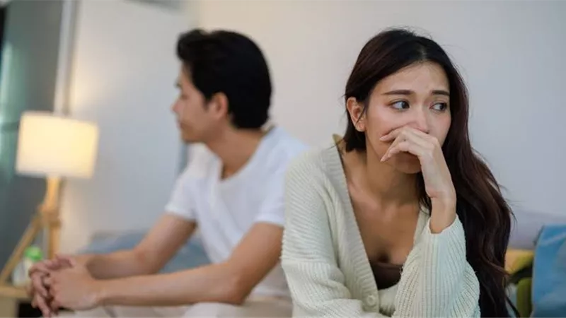 8 طرق للتعامل مع الزوج العاطفي دون حساسية مفرطة 