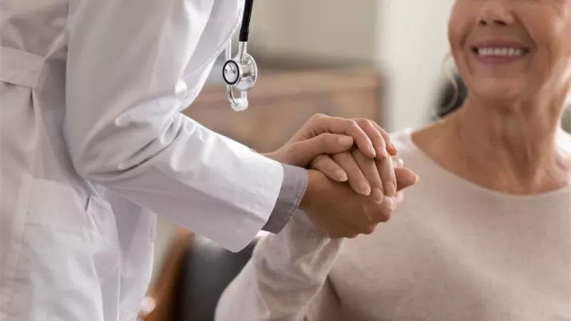 في اليوم العالمي للسرطان.. 7 أعراض تنذر بخطر الإصابة به