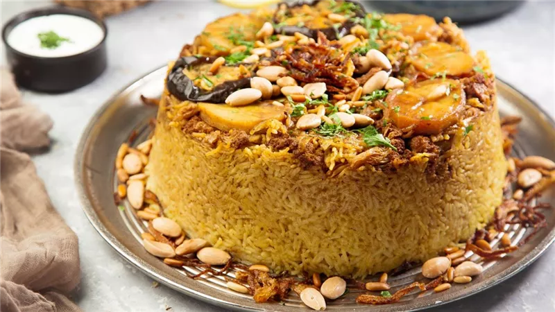 طريقة عمل المقلوبة بالخضار واللحم