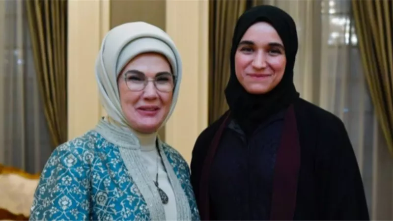 بأول ظهور رسمي لها.. أمينة أردوغان تستقبل سيدة سوريا الأولى لطيفة الشرع 