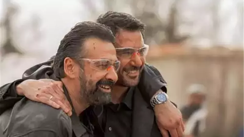 تركي آل الشيخ يكشف كواليس كريم عبد العزيز وأحمد عز في «The Seven Dogs»