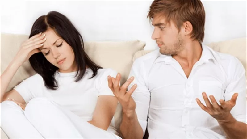 زوجي يعشق الكذب ويعلمه لأطفالي.. ماذا أفعل؟