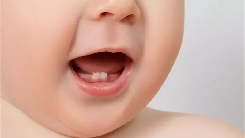 القومي للبحوث يقدم 3 إحتياطات للأم لتجنب آلام التسنين لدى الأطفال 