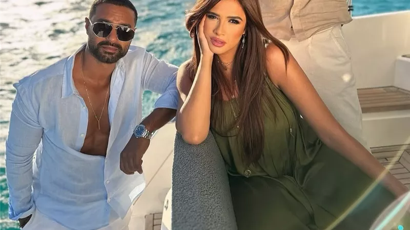 هل تعيش ياسمين عبد العزيز قصة حب جديدة بعد طلاقها من أحمد العوضي؟ 