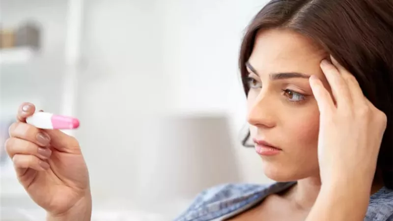 أسباب تأخر الإنجاب عند المرأة.. أبرزها تكيس المبايض 