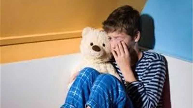 ابني يصور أعضائه التناسلية.. ماذا أفعل معه؟