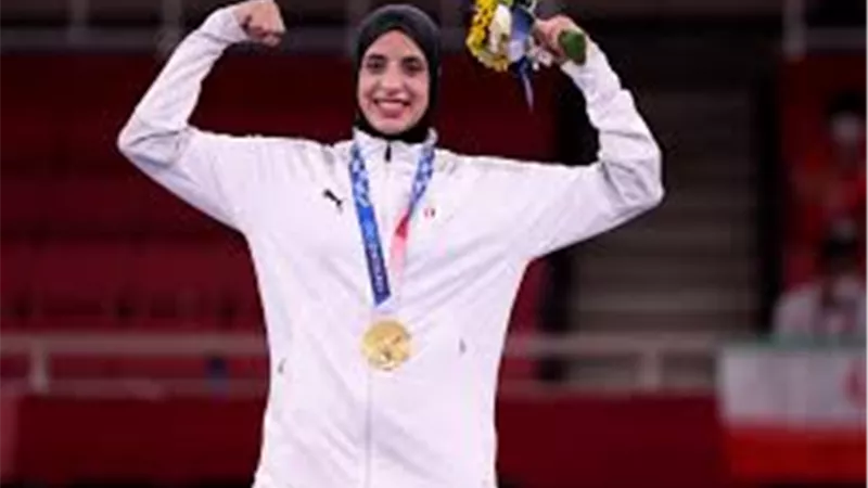 فريال أشرف | أول لاعبة كاراتيه مصرية تفوز بالميدالية الذهبية في الأولمبياد