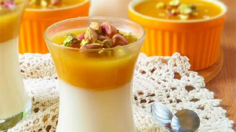 حلويات رمضان 2025 .. طريقة عمل المهلبية بقمر الدين في مطبخك