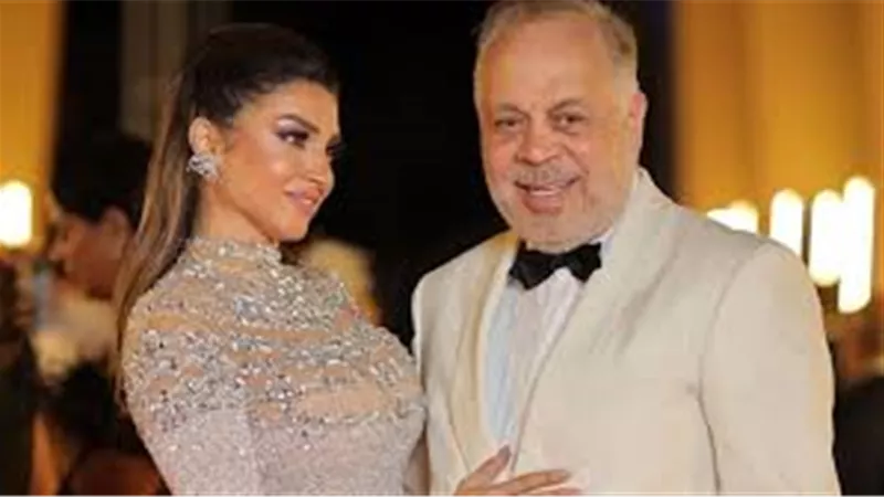 نقل الفنان أشرف زكي إلى المستشفى.. وأول تعليق من روجينا