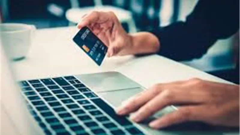 كيف تفتح حسابًا بنكيًا مجانيًا دون أي رسوم؟