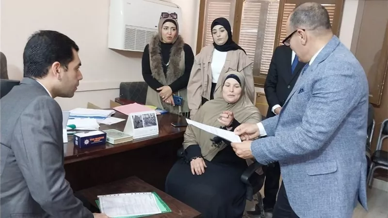 تسليم عقود عمل جديدة لذوي الهمم من أبناء 