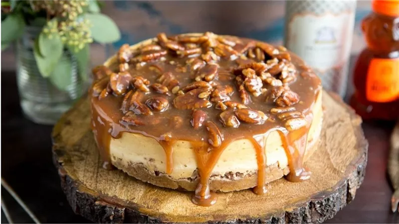 حلويات رمضان 2025.. طريقة عمل تشيز كيك التمر بخطوات بسيطة