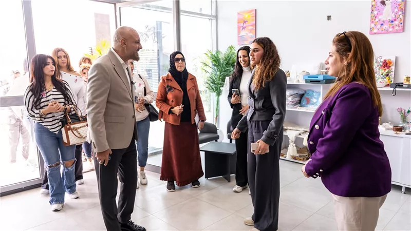 بمناسبة اليوم العالمي للمرأة.. المهندس جرجس يوسف في زيارة لمستشفى «بهية» 