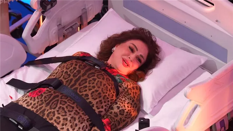 الهام شاهين في فخ رامز إيلون مصر: نجمة اللحم الرخيص وجلد النمر 
