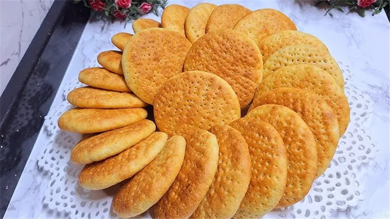 فطار أول يوم العيد.. طريقة تحضير القرص المبسوسة مثل المحلات 