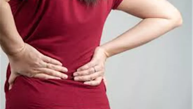 دراسة حديثة: المرأة تشعر بالألم أكثر من الرجل.. وتجارب الدواء لا تنصفها