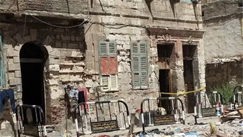 النيابة تباشر التحقيقات في واقعة انهيار عقار بدائرة قسم شرطة الجمرك بالإسكندرية