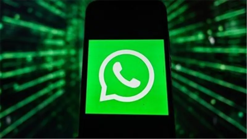 خلال شهر.. واتساب يتوقف على الهواتف القديمة «هل هاتفك منها؟»