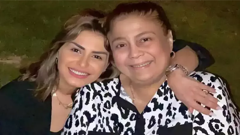 منة فضالي تستغيث بالجمهور بسبب والدتها.. ما القصة؟