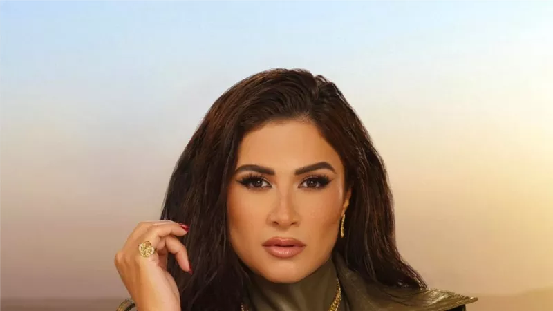 ياسمين عبد العزيز تمازح الجمهور بصوت بدرية طلبة.. هل تخطط لفيلم أم إعلان جديد؟