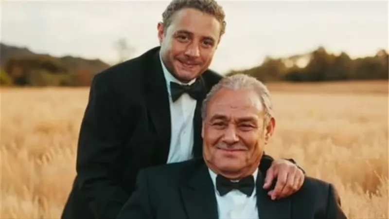 احمد الفيشاوي يثير الجدل بمقطع صوتى لوالده الراحل.. هل يستفز محمد رمضان؟ 