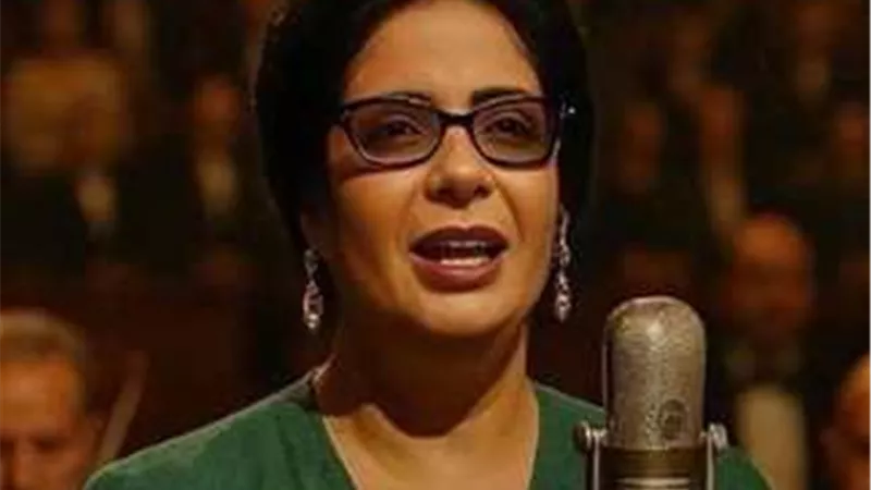 أول تعليق من منى زكي بعد جدل بوستر فيلم «الست».. ماذا قالت؟