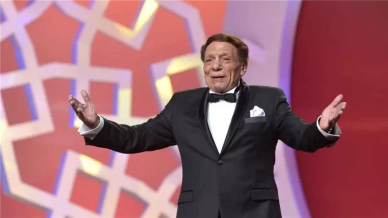 سر غياب عادل إمام عن حفل زفاف ابنة شقيقه عصام 