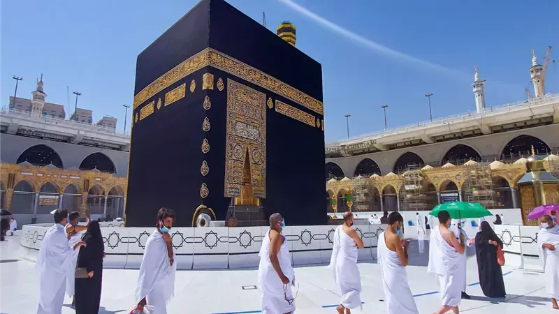 ما هي شنطة الطوارىء التي يجب تحضيرها استعدادًا للحج؟.. الصحة توضح