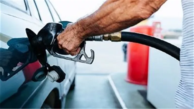 تطورات جديدة بشأن شكاوى المواطنين من البنزين