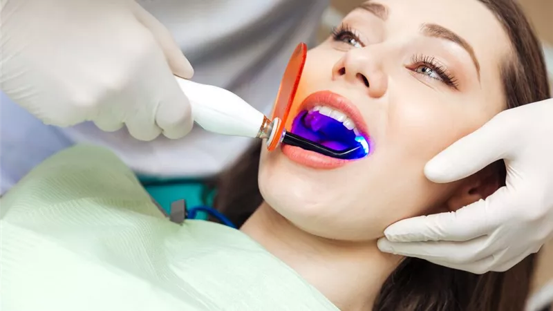 القومي للبحوث: الليزر ثورة في عالم طب الأسنان وأهم استخداماته في العلاج