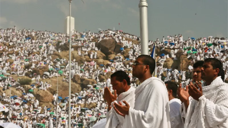 ما حكم إقامة العلاقة الزوجية أثناء الحج؟  أمين الفتوى يُجيب