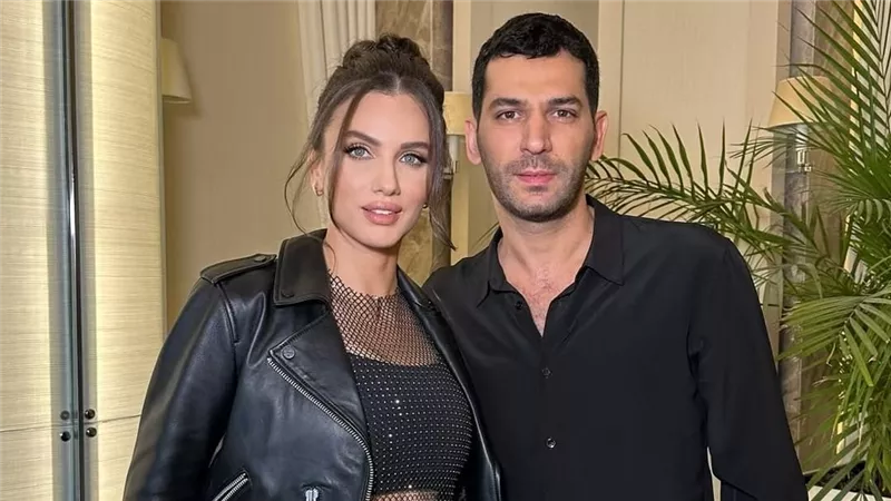 مراد يلدريم وإيمان الباني يخطفان الأنظار في أحدث ظهور 