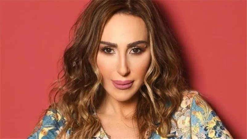 ورد الخال تعبر عن حزنها وتكشف سبب ابتعادها عن الساحة الفنية مؤخرًا