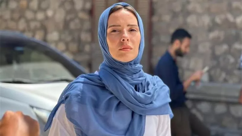 وفاة عم الفنانة إيمان العاصي.. وتشييع الجثمان عقب صلاة الجمعة