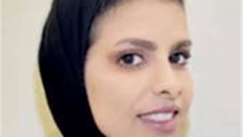بقلم فاطمة المتحمي: الكتابة بين الهروب والواقع