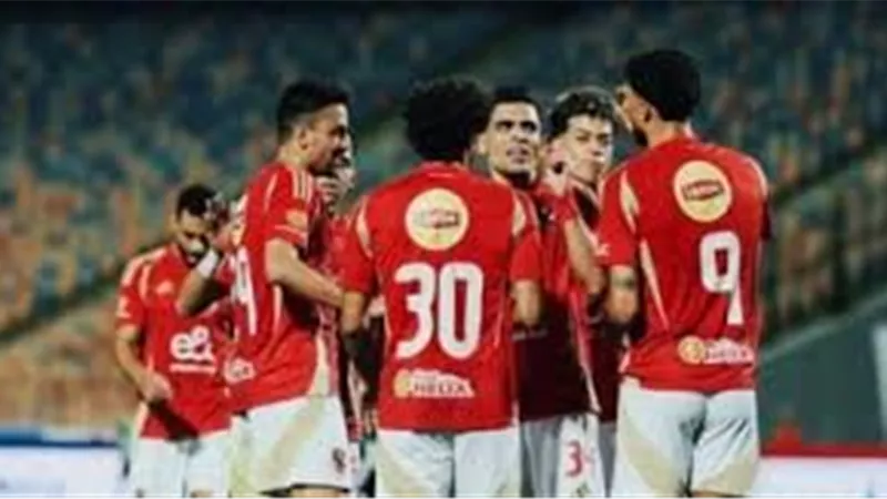 الأهلي يسحق فاركو بسداسية ويتوج بطلا لـ الدوري المصري