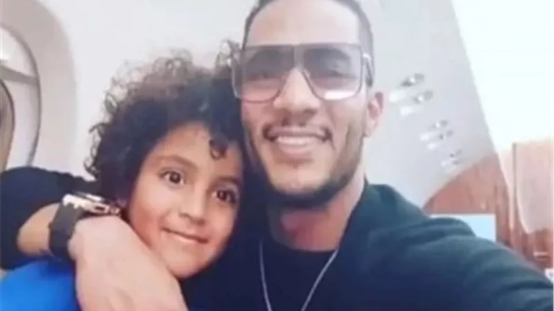 «قالوا له أنت أسود زي أبوك».. محمد رمضان يكشف تفاصيل أزمة نجله