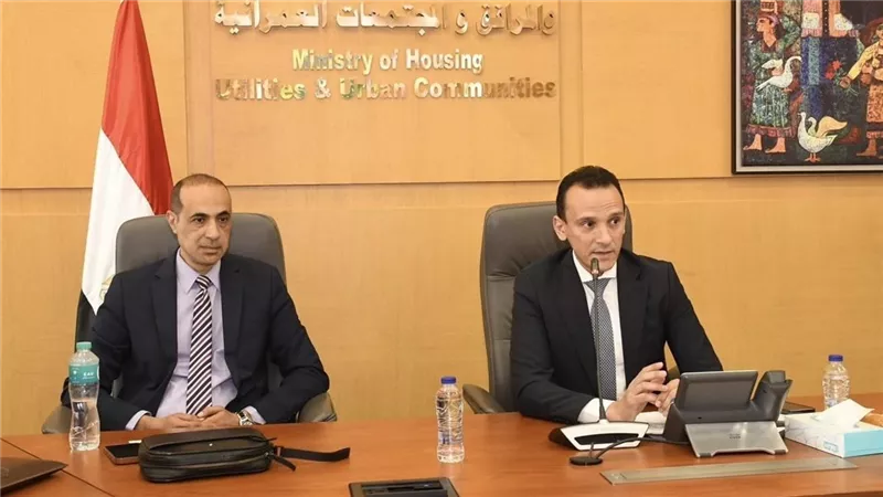 مساعد وزير الإسكان يعقد اجتماع لمناقشة الاستعداد لإطلاق الاستراتيجية الوطنية للمدن الذكية