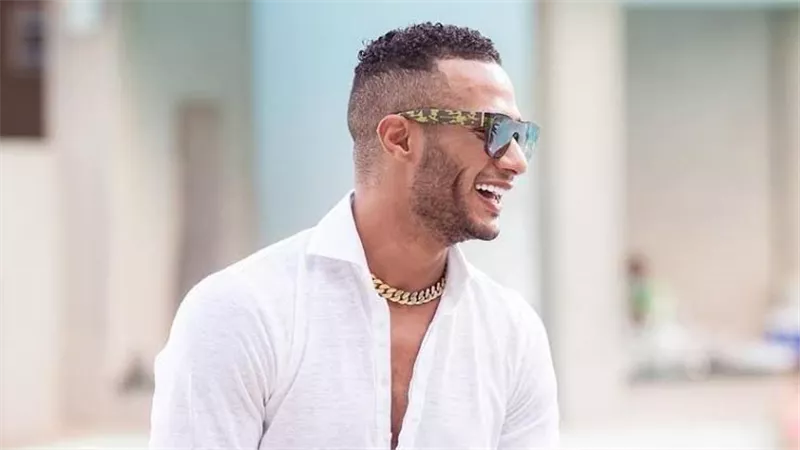 محمد رمضان يوجه إهداء خاص للاعب الزمالك شيكابالا بعد التتويج بكأس مصر 