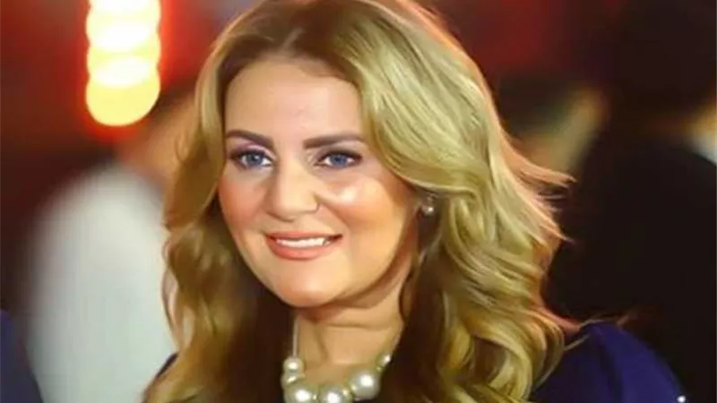 بكلمات مؤثرة.. رانيا محمود ياسين تحيي ذكرى ميلاد والدها