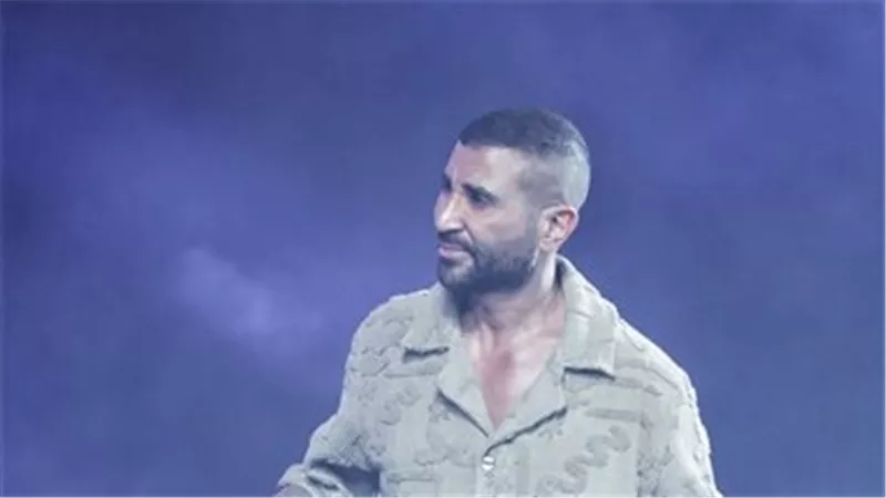 إطلالة أحمد سعد الأخيرة تضعه تحت الضوء.. كم يبلغ سعرها؟ 